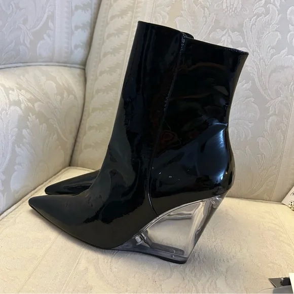 Stuart Weitzman lucite 100 patent leather ankle boots clear wedge heel